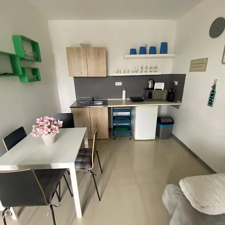 Lexi Family Apartman Апартаменты