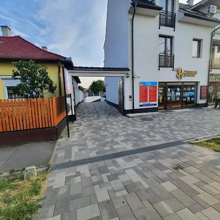 Lexi Family Apartman Апартаменты Хайдусобосло